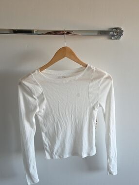 PacSun White Long Sleeve Crewneck Top